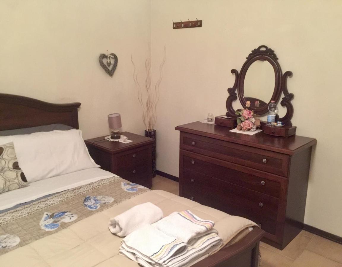 Bed and Breakfast Felix House Codevilla Экстерьер фото