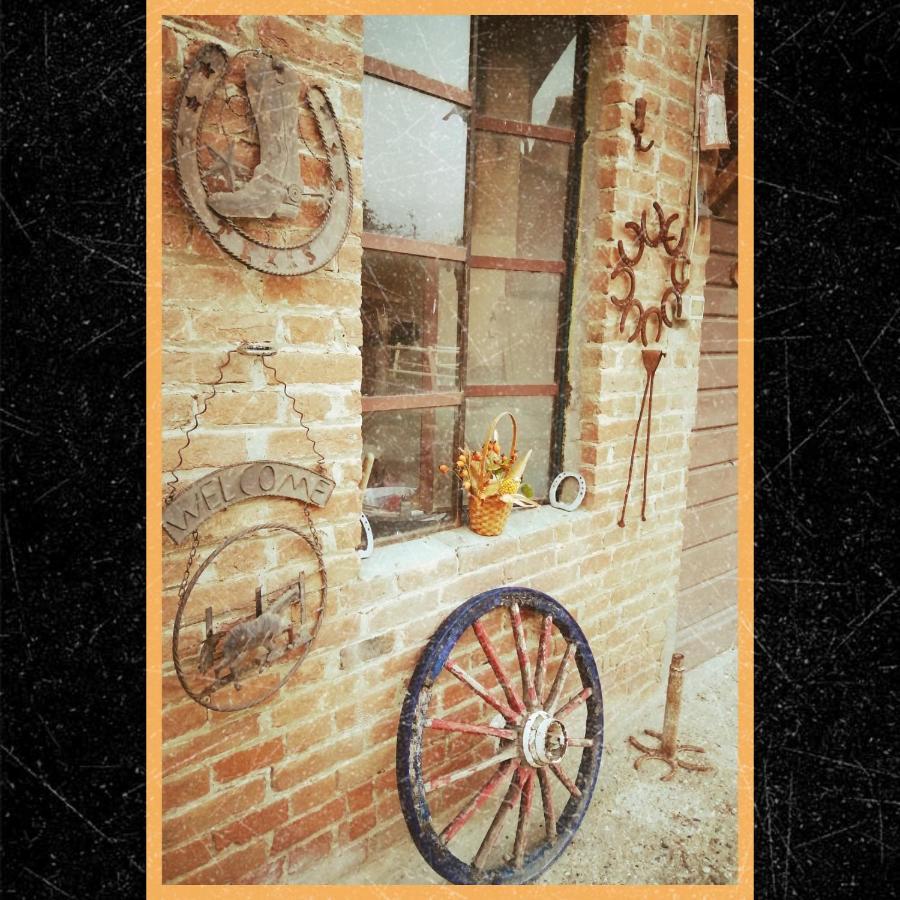 Bed and Breakfast Felix House Codevilla Экстерьер фото