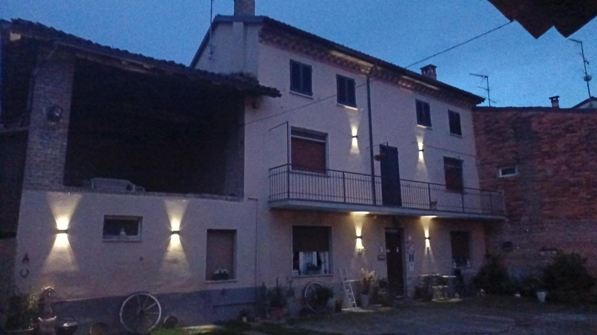 Bed and Breakfast Felix House Codevilla Экстерьер фото