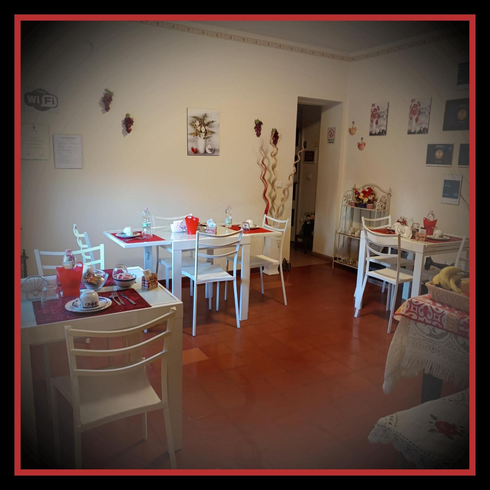 Bed and Breakfast Felix House Codevilla Экстерьер фото