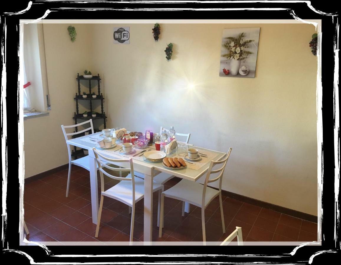 Bed and Breakfast Felix House Codevilla Экстерьер фото