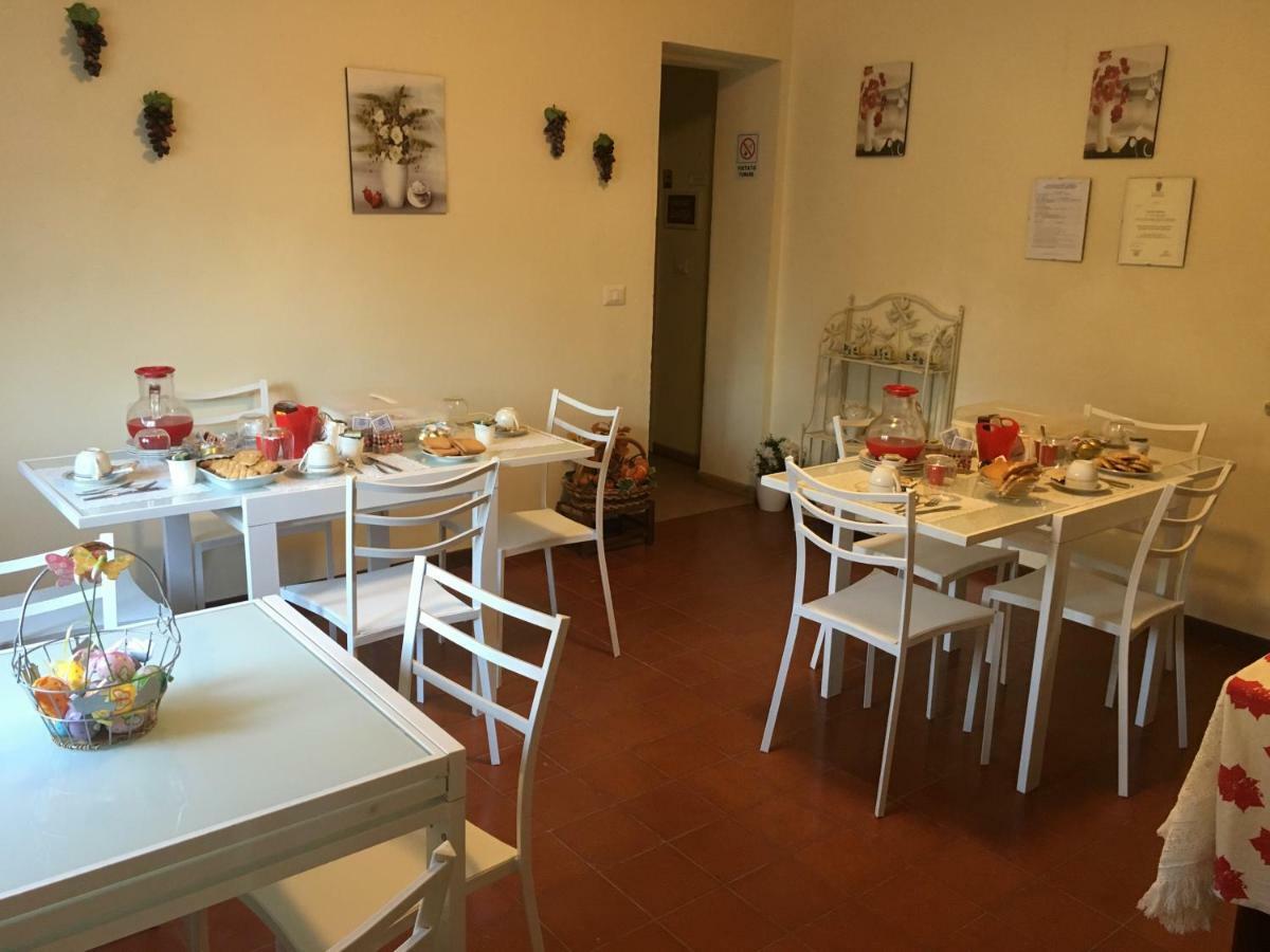 Bed and Breakfast Felix House Codevilla Экстерьер фото