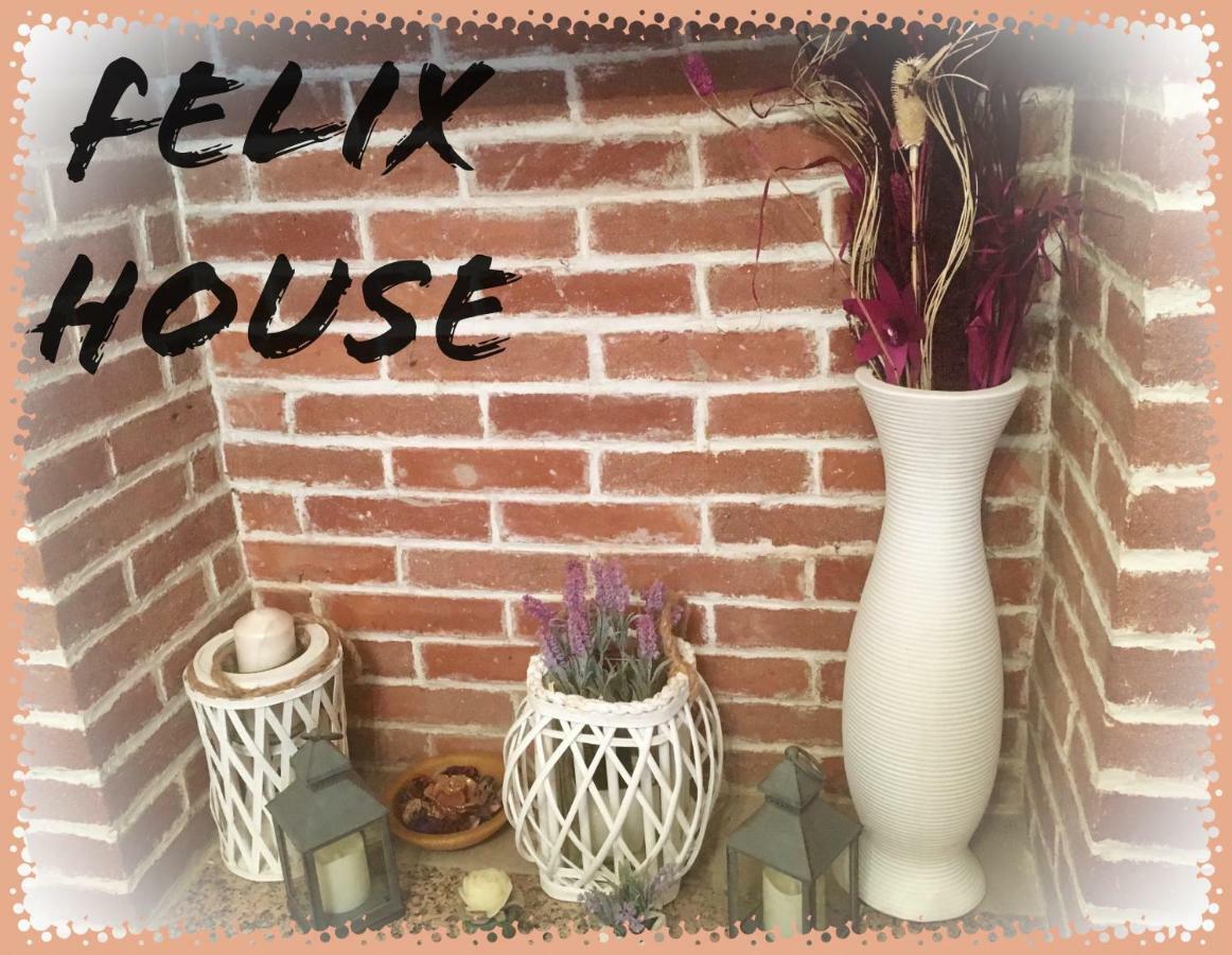 Bed and Breakfast Felix House Codevilla Экстерьер фото